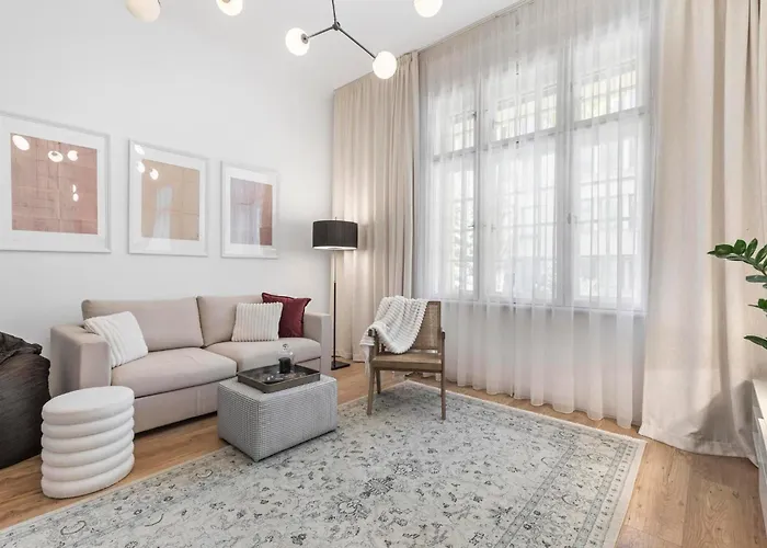 Διαμέρισμα Stylish 2br In Old Town Μπρατισλάβα